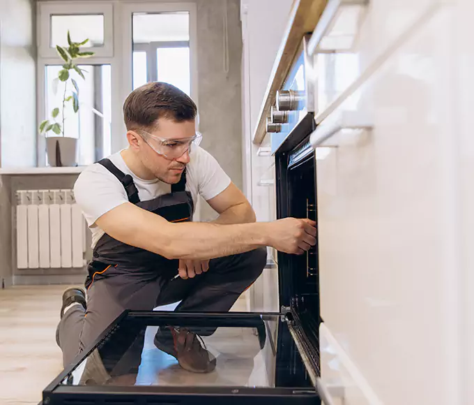 Why Worcester Bakers Rely on Worcester Appliance Pro for Every Electric Oven Fix?